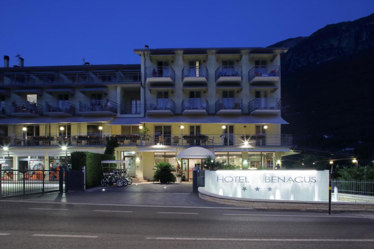 Eco Hotel Benacus マルチェージネ エクステリア 写真